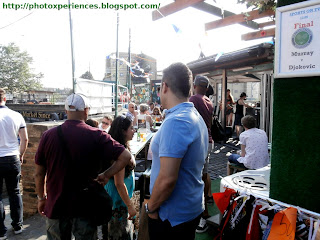 Live musical performance in Camden Market. Actuación musical en directo en el Mercado de Camden.