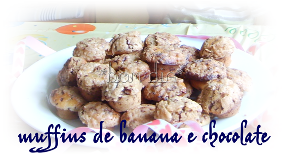 Schokoladen-Bananen-Muffins mit streuseln