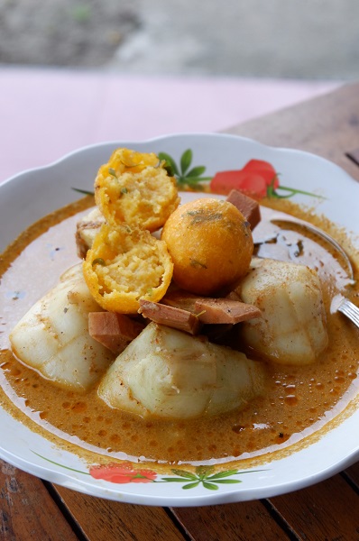 Ketupat Sayur Padang