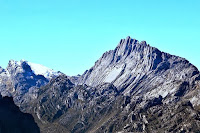 http://lorongperihal.blogspot.co.id/2016/02/6-gunung-paling-tinggi-di-indonesia.html