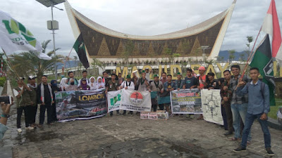 Komisariat Ilmu Ekonomi UNP Peduli Gempa Lombok