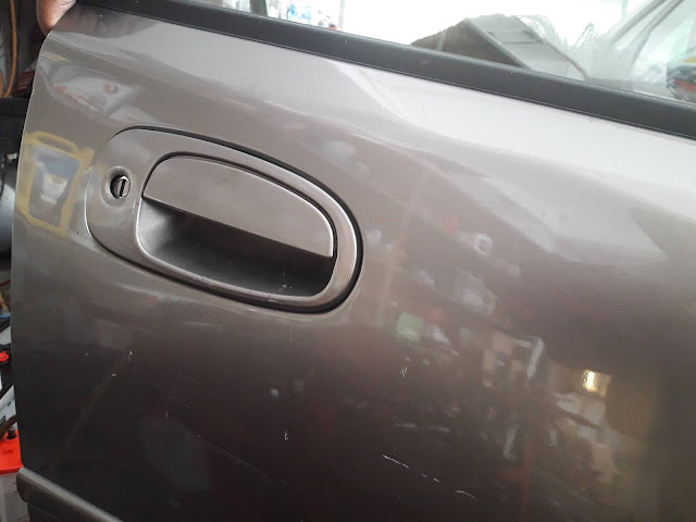 Kos repair pintu kereta tombol pintu rosak