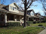 Bungalows in the Belmont-Hillsboro neighborhood of Nashville