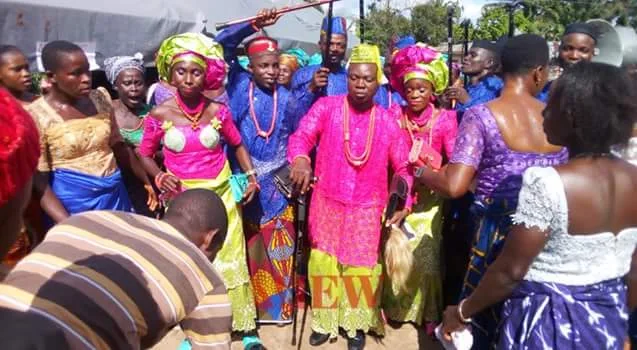 Update: Photos from the wedding of Isoko man and his two wives in Delta State
