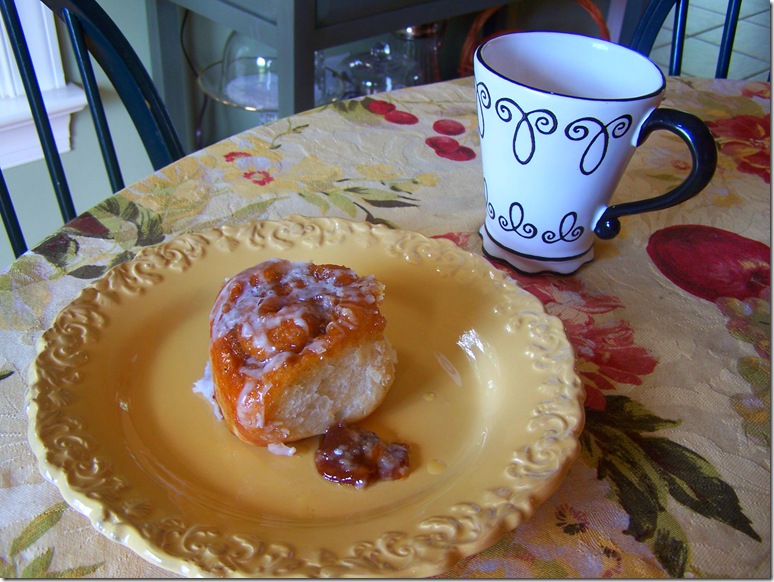 Cinnamon Rolls 023