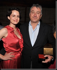 carla-gugino-and-robert-de-niro