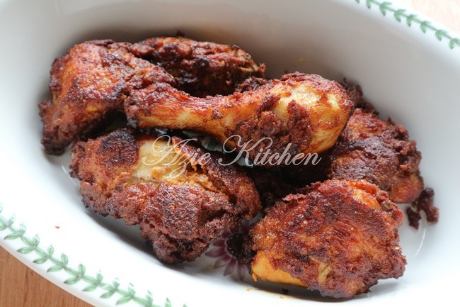 Ayam Goreng Berempah Istimewa - Azie Kitchen