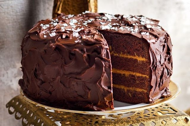 Salted Caramel Chocolate Cake #chocolate #cake