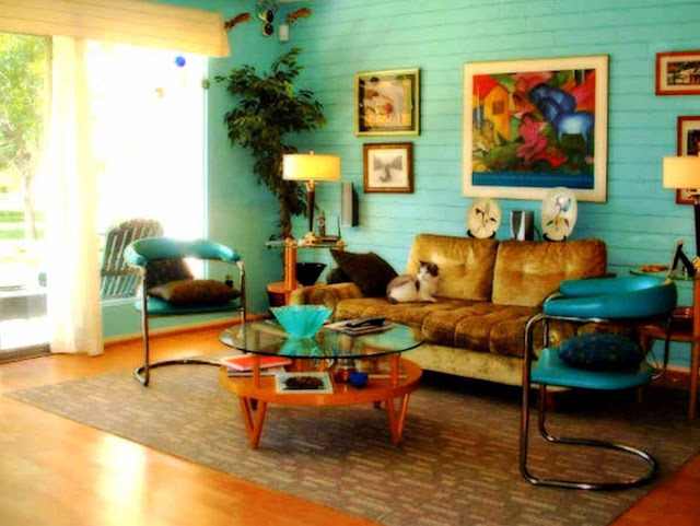 Retro Touches in The Living Room Design