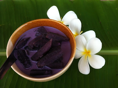 THAI DESSERTS SWEET POTATO IN SWEET COCONUT MILK