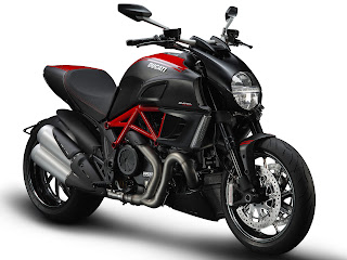 2012 Ducati Diavel Carbon Motorcycle Photos 5