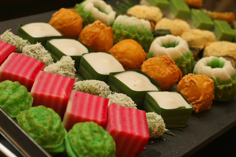 THE MALAYSIAN FOODIES KUIH  MUIH TRADISIONAL 