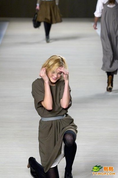 fashion-oops (13)