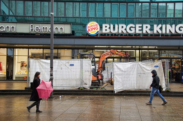 Baustelle Primark Neugestaltung von 8.000 qm Einzelhandel, Alexanderplatz, 10178 Berlin, 10.12.2013