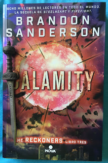 Portada del libro Calamity, de Brandon Sanderson