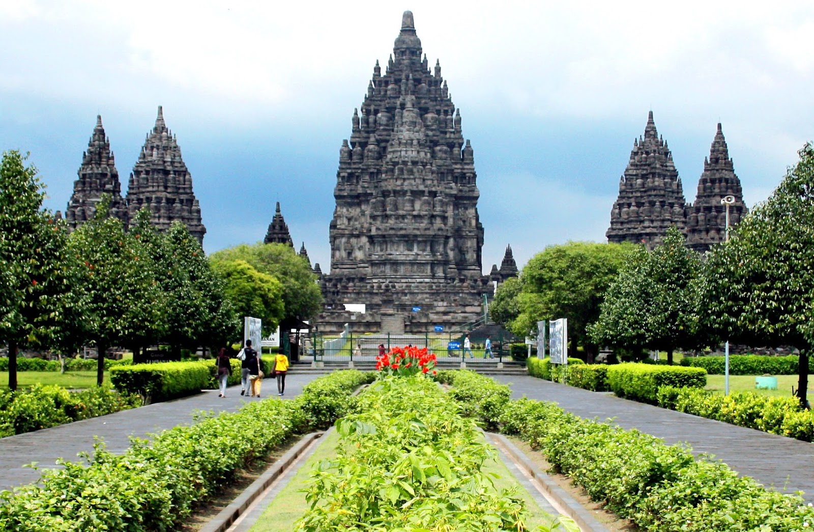 tempat wisata banyak dikunjungi