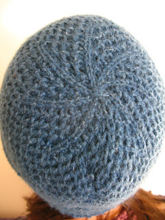 Islay hat free knitting pattern by Littletheorem. Twisted Moss Stitch.