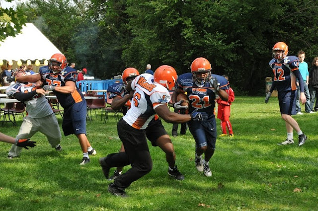 Evry Daily Photo - La fete du Sport Evry - Les Corsaires Foot Us