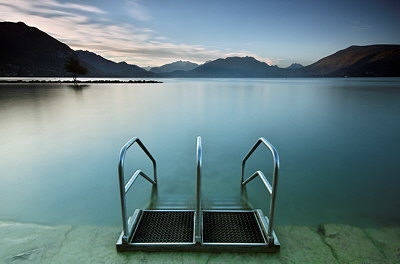 Photograph of Annecy lake from Albigny beach