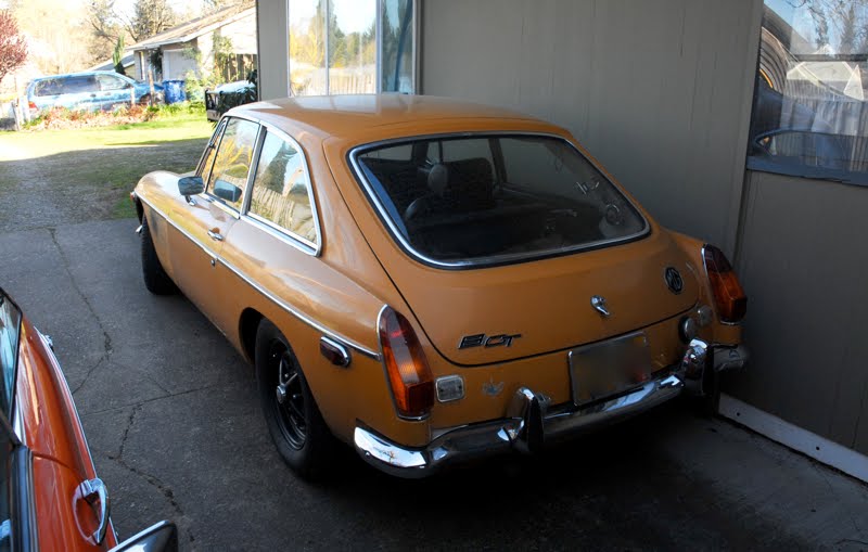 MG House Part 1 of 2 1971 MG MGB GT