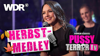   carolin kebekus helene fischer, atemlos parodie arbeitslos, eierlos durch die nacht, atemlos durch die nacht parodie text, atemlos auf dem klo, atemlos durch die nacht lustig, carolin kebekus youtube channel, carolin kebekus video, atemlos lustiger text