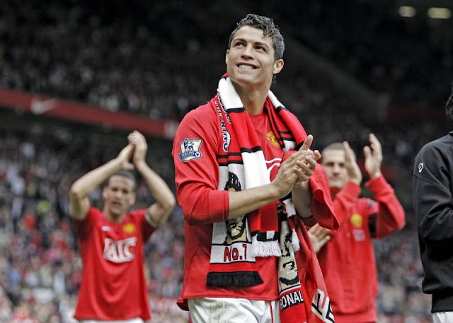 رونالدو أفضل لاعب أجنبي في تاريخ الدوري الإنجليزي 