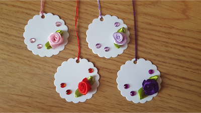 Ribbon roses gift tags