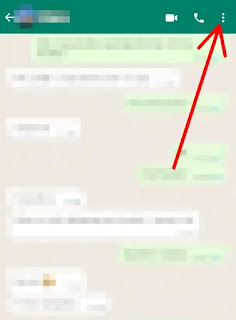 Procedura per bloccare un contatto whatsapp - 1 andare su una chat con il contatto e cliccare sui tre puntini in alto a destra