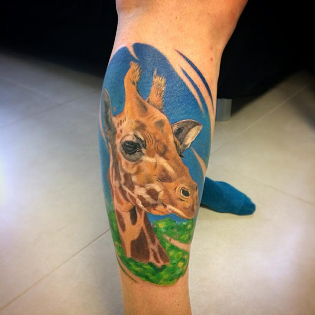 tatuagem de girafa