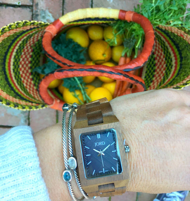 Farmers' Market Fashion with Jord Wood Watches | www.jacolynmurphy.com