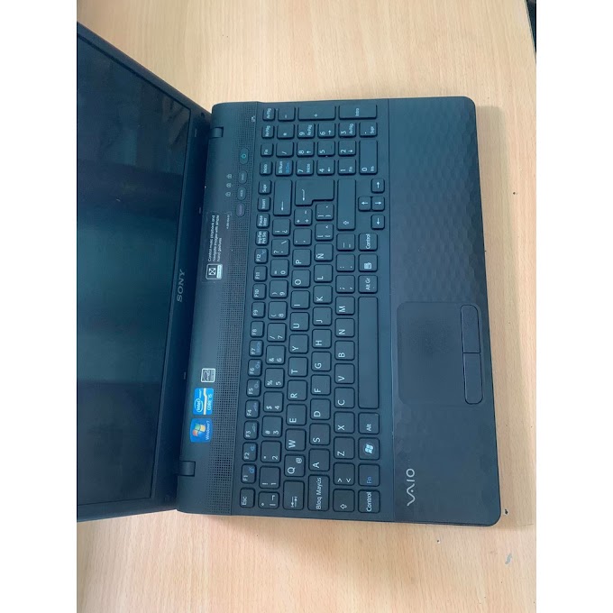 Laptop Sony vaio Vpceh core i5-2410M Ram 4gb HDD 500gb màn hình15,6inh fui phím tặng phụ kiện , có bảo hành