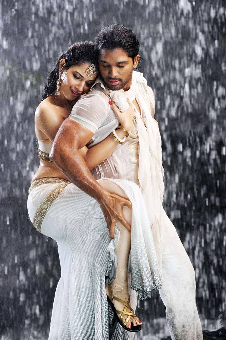 1 - Tamanna Bhatia Movie Badrinath Pics in rain