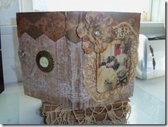 vintage mini album and stand 017