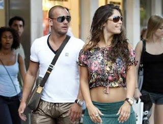 Wesley Sneijder with Wife