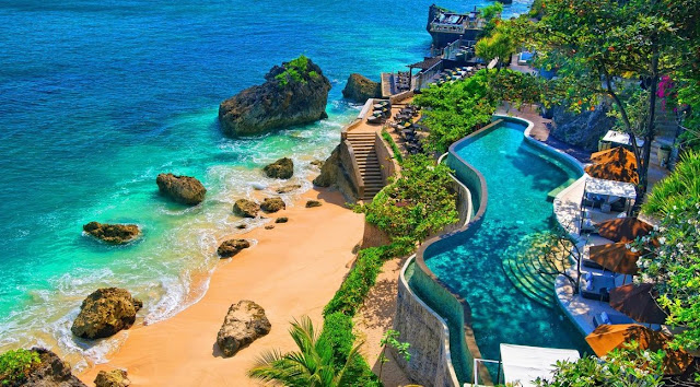 7 Tempat Wisata di Lombok Paling Terkenal, Memiliki Pemandangan yang Super Indah!