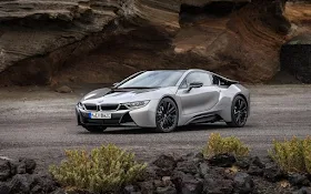 Премиум модель компании BMW i8
