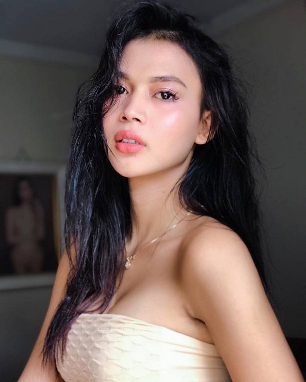 Dinda Syarif most beautiful Indonesia ladyboy Instagram