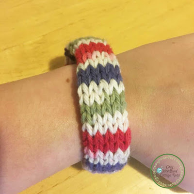 picture of knitted i-cord bracelet