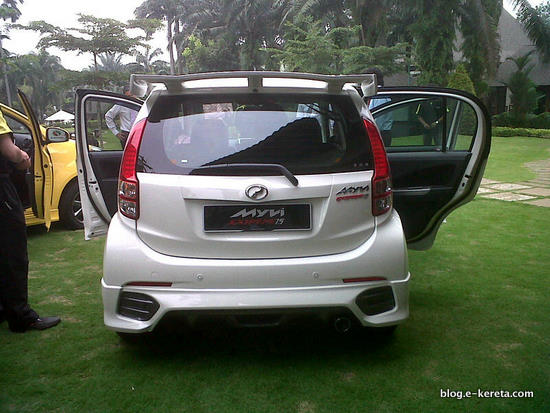 Gambar dan Harga Perodua Myvi 1.5 Extreme 2011  Sumber 