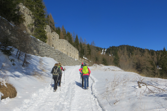 rifugio forte verena inverno neve