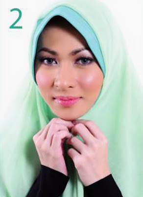 4 Gaya Kerudung Segiempat Klasik Modis dan Simple serta Cara Memakainya