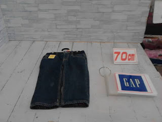 中古品　子供服　７０㎝　GAP　デニムパンツ　２９８円