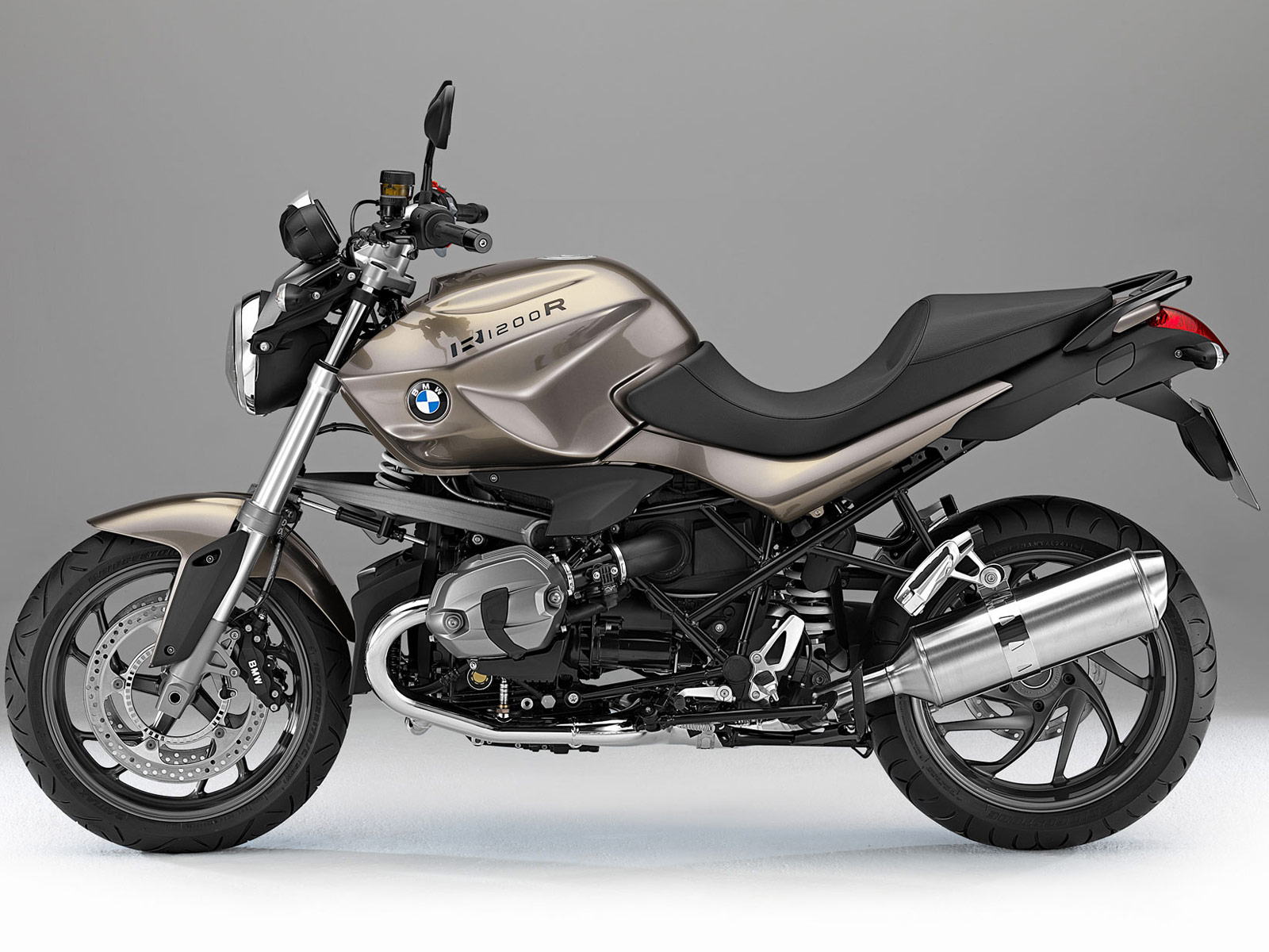 Gambar Motor BMW  2013 BMW R1200R