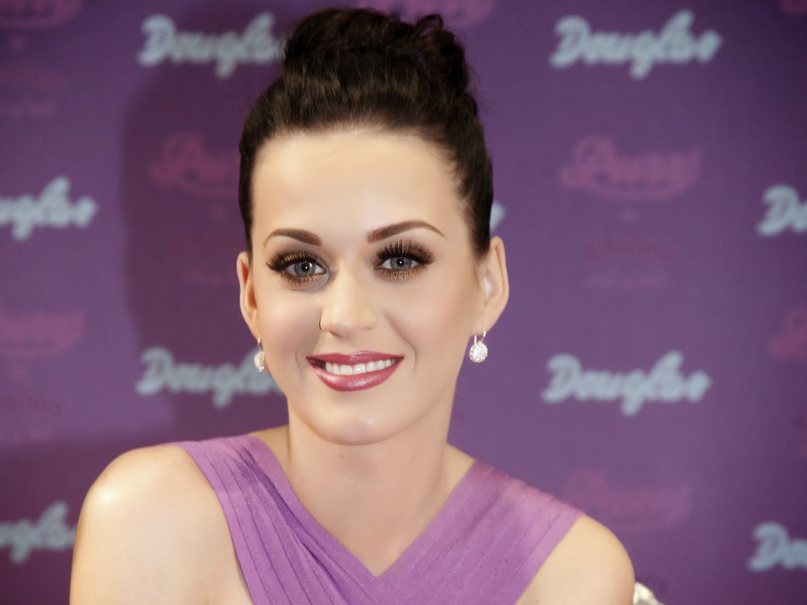 Celebrity Gossips, Fashion, Lifestyle, Entertainment.: Katy Perry Wins ...