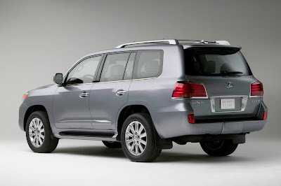 Carscoop 08 LX 570 13 NY Preview: Lexus LX 570