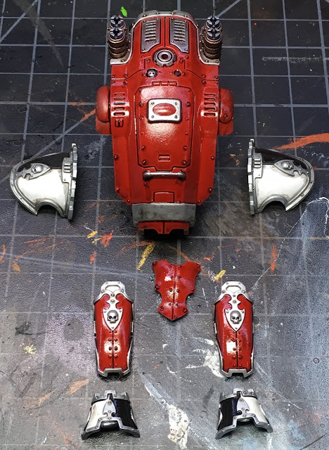 Imperial Knight Armiger Warglaive WIP shading over gloss varnish
