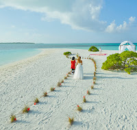 Maldives- Holiday Island Resort & Spa - Happytrip2