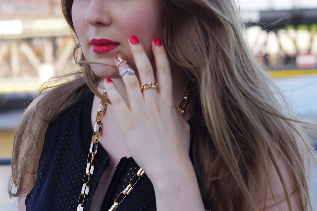 back, black, red lips, ray ban, white heels, trend, summer 2013, blogger, streetstyle, lookbook, outfit, anna dello russo necklace, anna, adr, anna dello russo x H&M, dog, upper finger ring, eagle