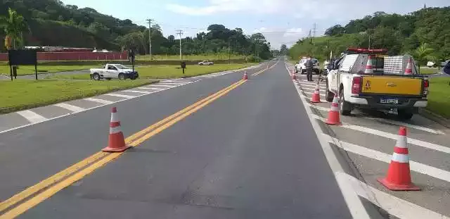 Acidente com Motocicleta e automóvel na SP-139 em Registro-SP