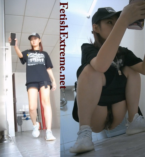 Different girls in the toilet of the shopping mall SpyCam (Shopping Mall Toilet 2019 01)